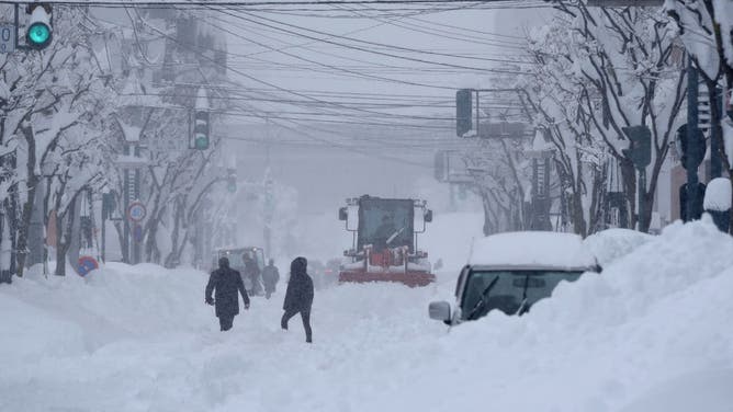 日本は雪を記録します