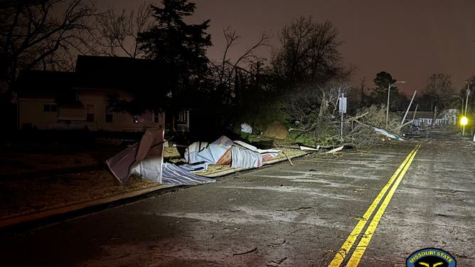 3 dead in Missouri after tornadoes caught on video sweeping through state