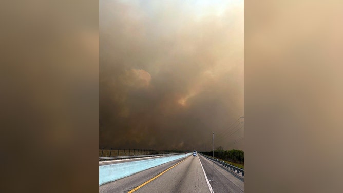 Fire closes Florida Keys Highway