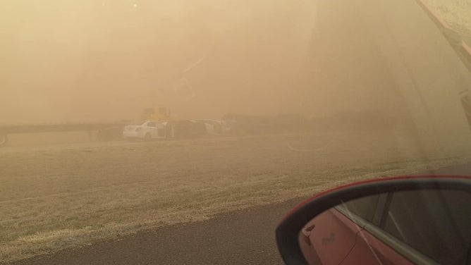 Crashes in dust storm near Amarillo, Texas