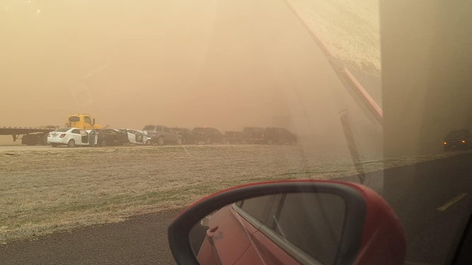 Crashes in dust storm near Amarillo, Texas