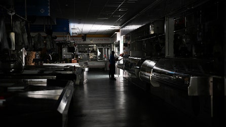 Massive power outage grips Spain, Portugal causing daily life chaos