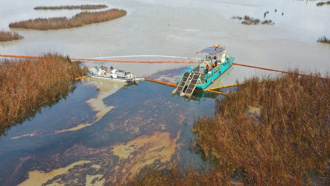 Unified Command continues response to release near Garden Island Bay, LA