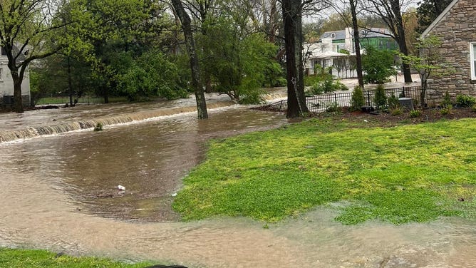 Flood rescue in Nashville on Thursday.