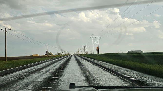 Damaging hail outside of Dimmitt, Texas, on 4/23/2025