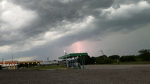Tornadoes threaten 11 states, including Kentucky, as severe storms fire across Tennessee, Ohio valleys