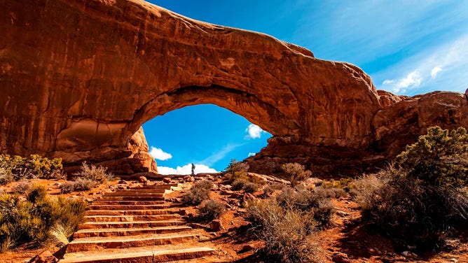 The North Window on the Windows Loop trail.