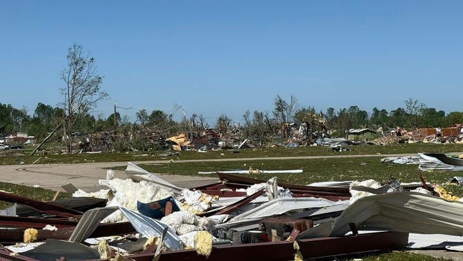 Tornado damage in London, Kentucky