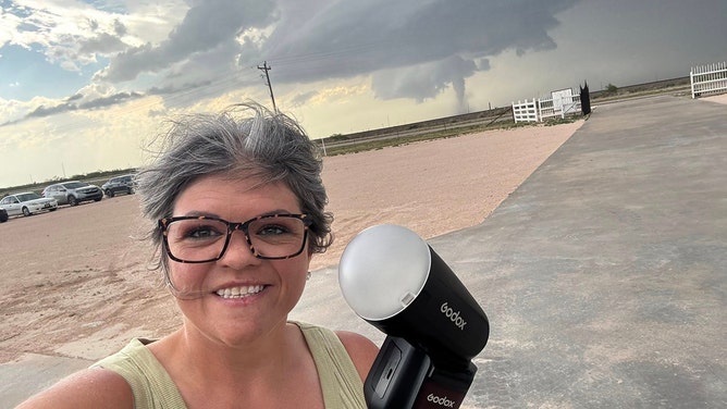 New Mexico newlyweds Daynnely and William Carrillo had an unforgettable start to their marriage when a tornado formed in the background of their wedding photos. Photographer Chesnea Clemmons seized the unique moment, capturing an epic shot.
