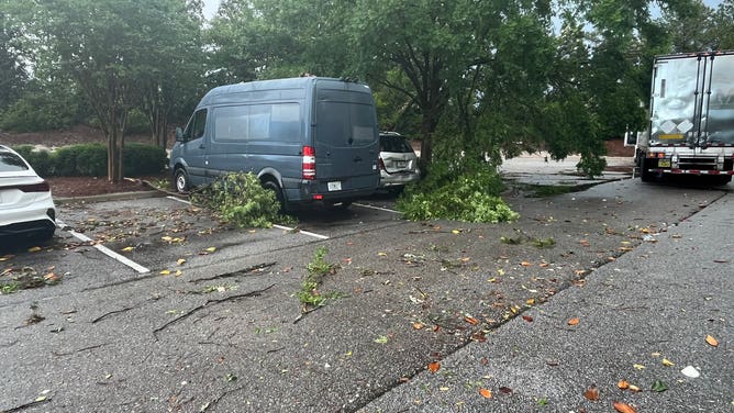 Possible tornado in Destin, Florida
