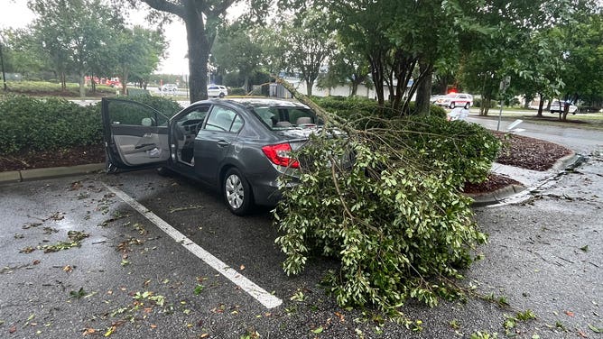 Possible tornado in Destin, Florida