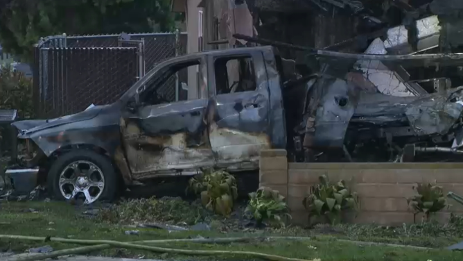 A small plane crashed into a San Diego neighborhood Thursday morning in the area of Murphy Canyon, according to police. Heavy fog was in the area during the time of the crash, no word on injuries or how many people were on board.