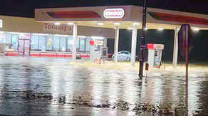 Daily Weather Update from FOX Weather: High-water rescues in Texas as torrential rain ignites flash flooding