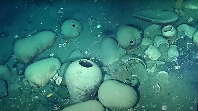 A photo believed to be some of the treasure on the seafloor from the wrecked San Jose Galleon.