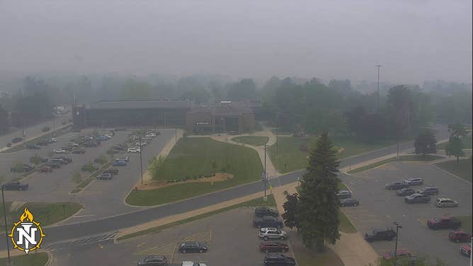 Canadian wildfire creates a smoke-filled sky in Marquette, Michigan.