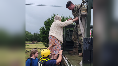 94-year-old woman describes racing to attic to flee water filling home during Texas floods