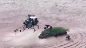 See it: Indian Army helicopters complete 'dare devil' rescue amid rising floods