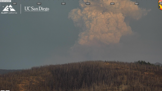 Image of the Dillon Fire on August 25, 2025.