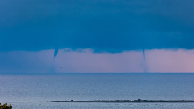 Waterspout outbreak over Great Lakes triggers nearly 100 twisters in 5 days
