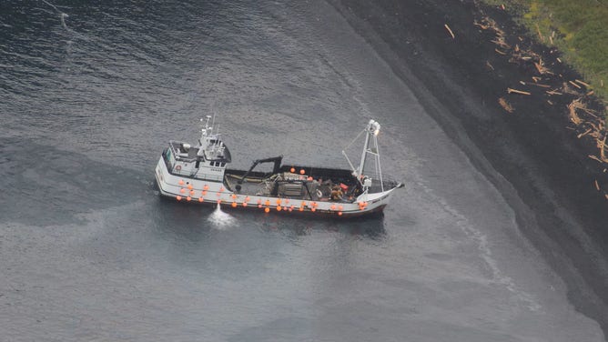 The fishing boat that ran aground off the coast of Alakska.