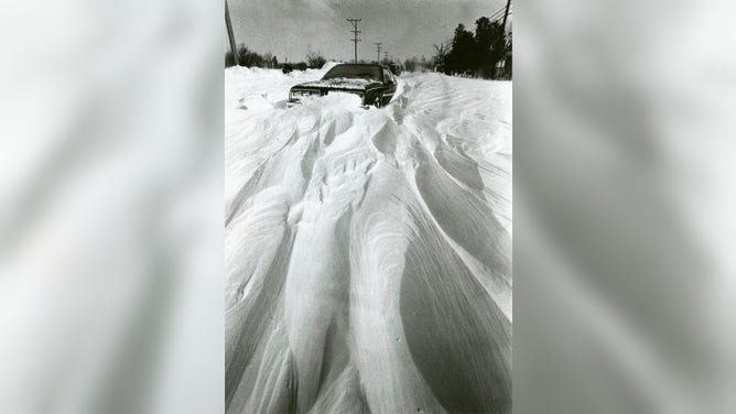 Cars were stranded in large snowdrifts all across the Ohio Valley during the Great Blizzard of 1978.
