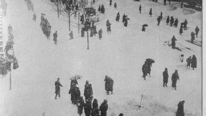 Fifteenth Street and Pennsylvania Avenue after all other means of transportation in Washington, D.C. had failed during the Knickerbocker storm.