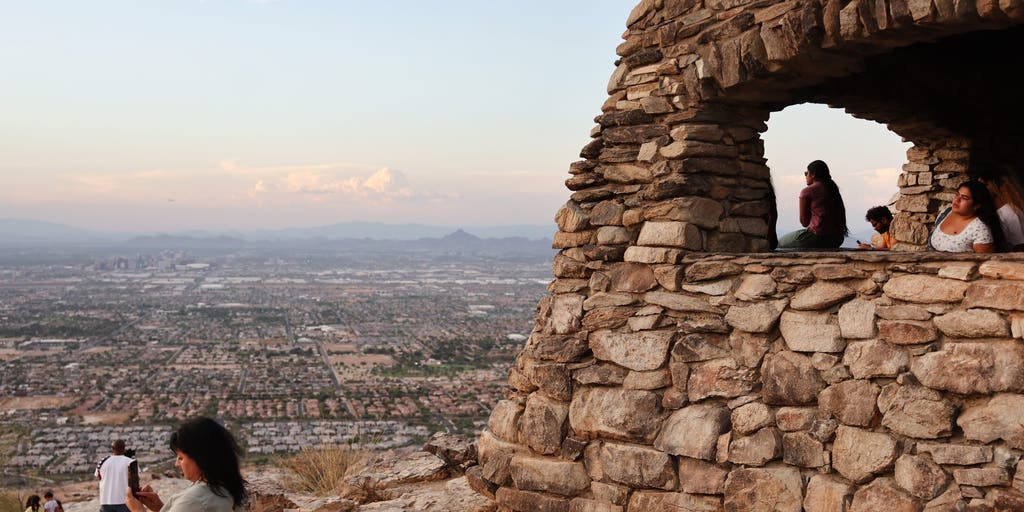 La Niña winter: Top 5 warm weather destinations to visit as bitter cold temperatures invade the US