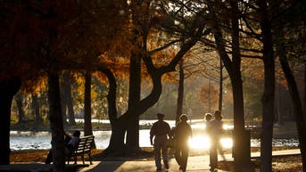 Record-breaking November heat wave grips the South after major deep freeze for millions - Fox News