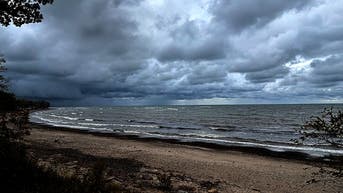 Fierce winds to whip across the Great Lakes as series of fast-moving storms sweep through northern states - Fox News
