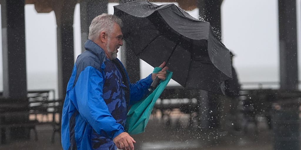 Coast-to-coast storm to pack hurricane-force winds, tricky travel conditions, as active La Niña winter unfolds