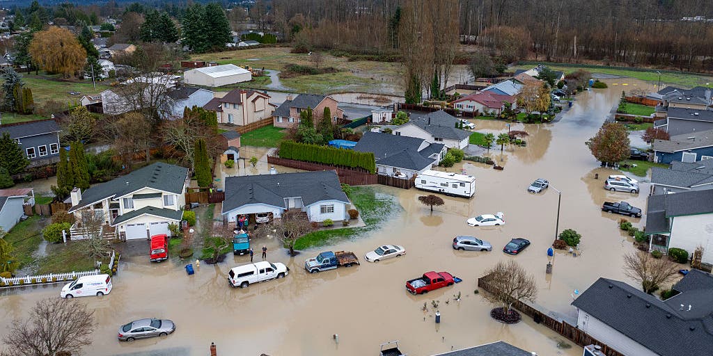 Power outages soar across Northwest, as latest storm blasts flood-weary Washington with hurricane-force winds