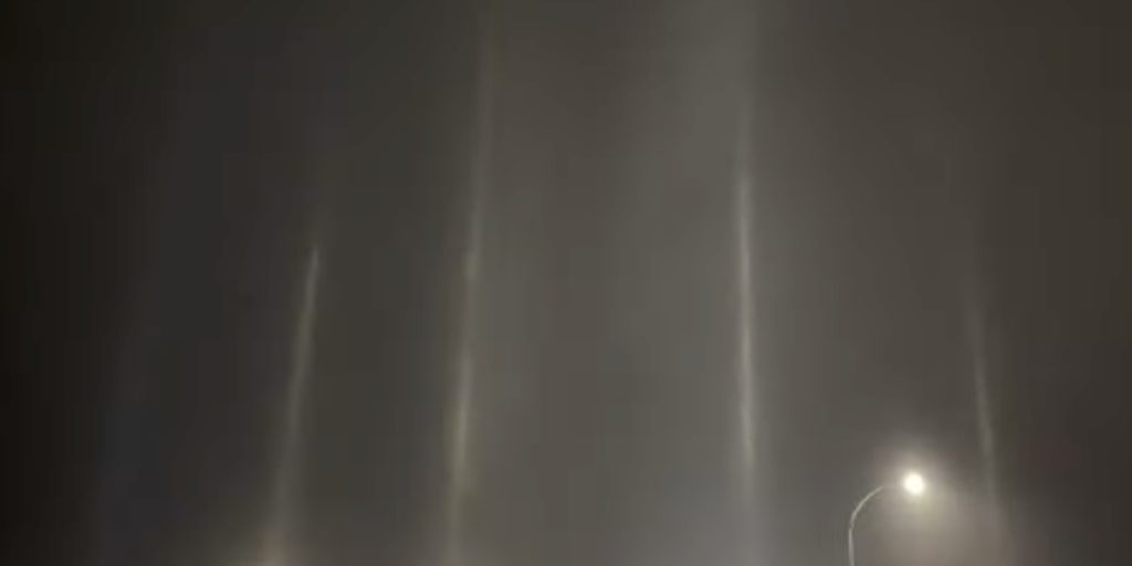 See it: Wintry weather sparks spectacular light show in Minnesota from light pillar phenomenon