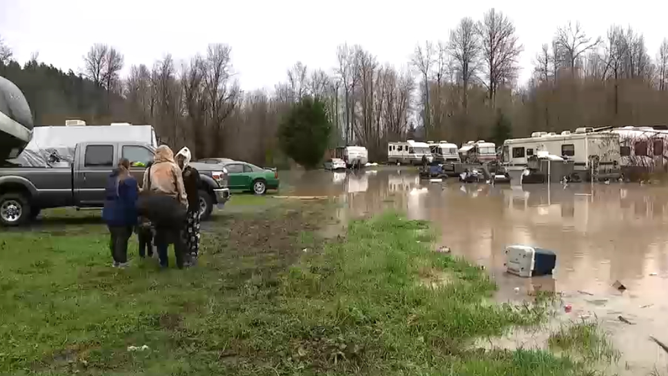 Mobile home park floods near Puyallup River.