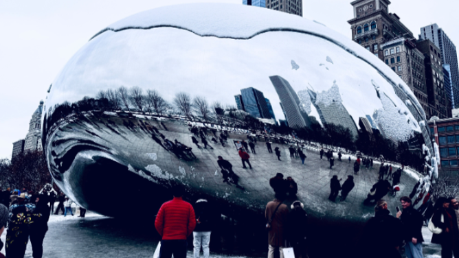 Snowy scenes throughout Chicago amid first round of clipper system