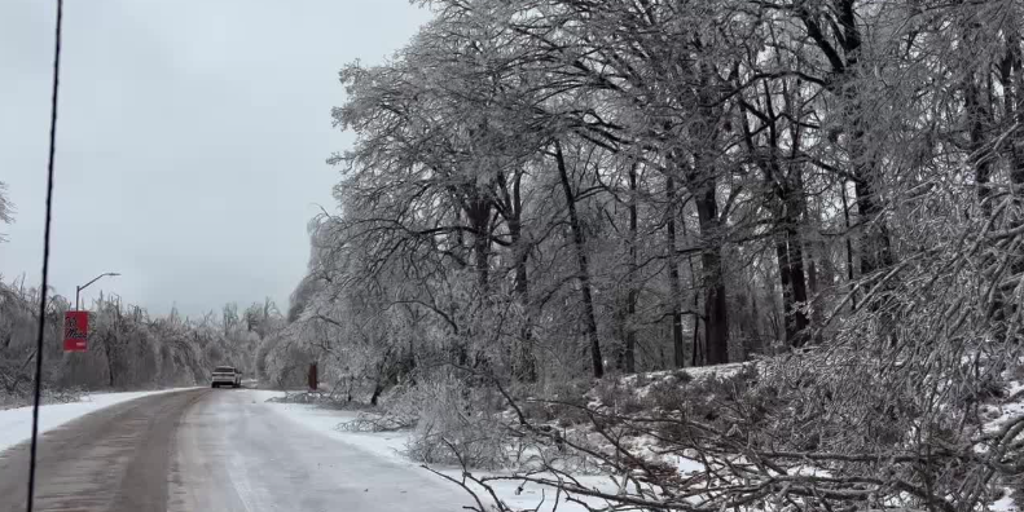 Mississippi paralyzed by large-scale power outages, life-threatening ice as arctic air could slow recovery