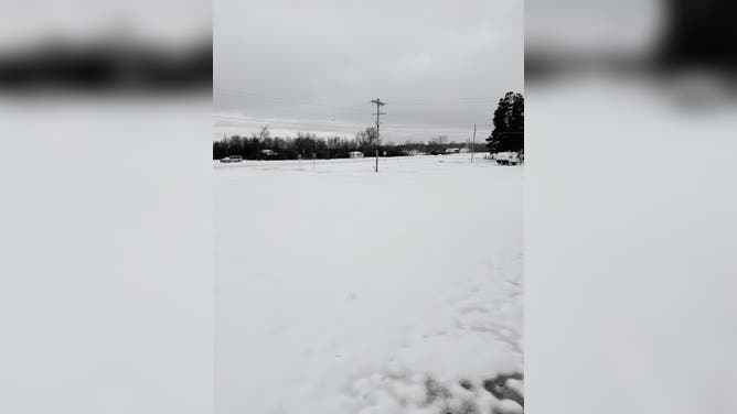 Snow blankets Spiro, Oklahoma