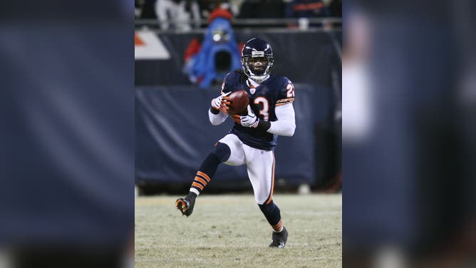 CHICAGO - DECEMBER 22: Devin Hester #23 of the Chicago Bears returns a punt against the Green Bay Packers on December 22, 2008 at Soldier Field in Chicago, Illinois. The Bears defeated the Packers 20-17.