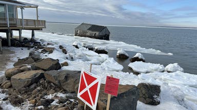 See it: Decades-old Hamptons stilt house collapses into bay amid extreme cold in New York