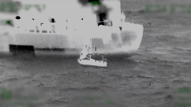 See it: Sailboat crew rescued by Coast Guard, Good Samaritans during 20-foot seas off Florida coast