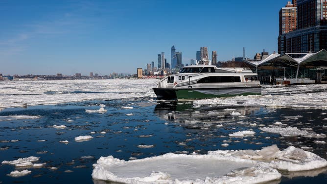 NEW YORK, NEW YORK - FEBRUARY 09: Ice floes cover part of the Hudson River along the Manhattan shoreline as New York City continues to experience frigid temperatures on February 9, 2026, in New York City.