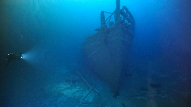 The bow of the Lac LA Belle