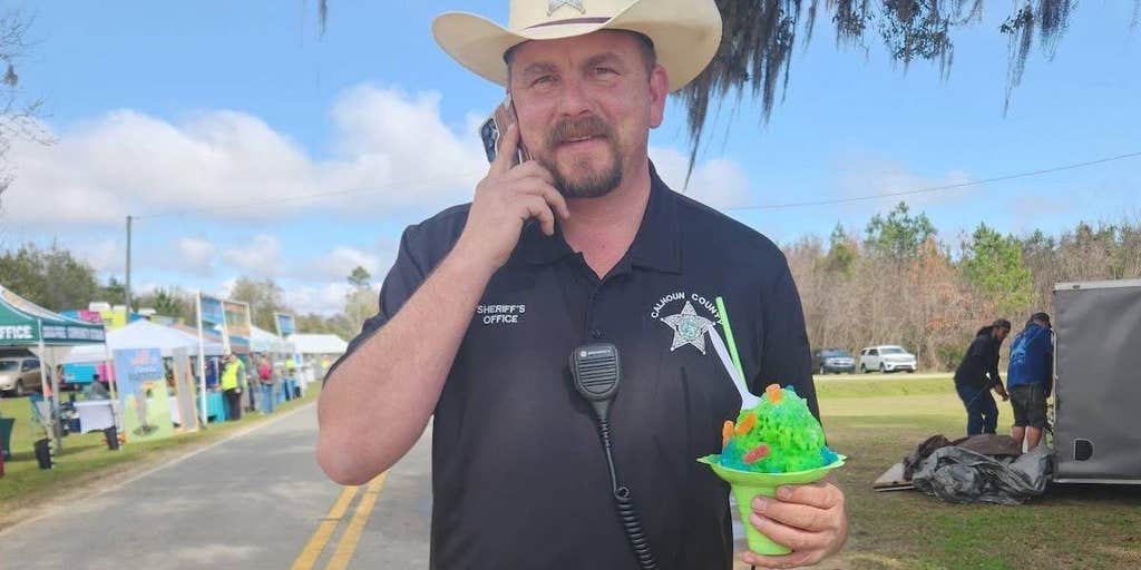 Police deputy dies shortly after helping with wildfire evacuations in Florida