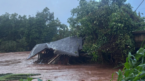 Extreme flooding devastates Hawaii as power restoration continues, evacuation orders lift