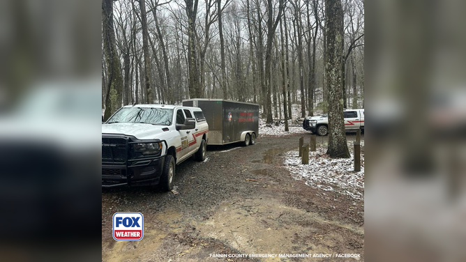 Fannin County Emergency Management Agency arrive to locate injured hiker.