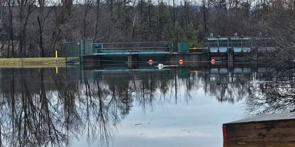 Michigan dam reaches “ready" stage, water continues to rise as residents are urged to prepare for evacuation