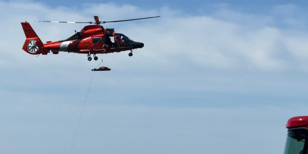 See it: US Coast Guard rescues man stranded along cliffside in Oregon