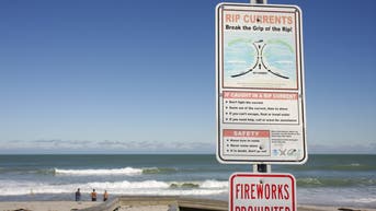 Heroic father drowns after saving children from rip current at Florida beach - Fox News