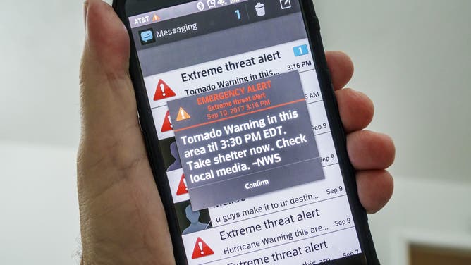 Florida, smart phone tornado alert warning.
