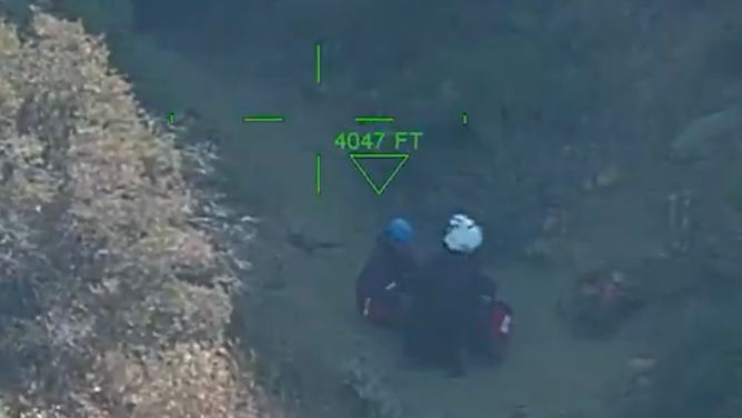 An injured California hiker is rescued by helicopter.