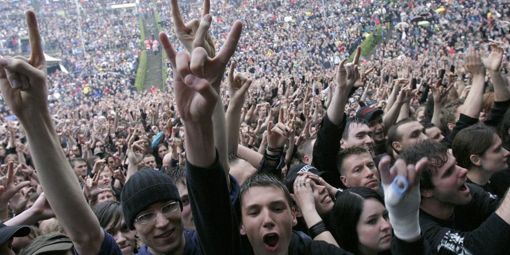 Can concerts and sporting events cause earthquakes?